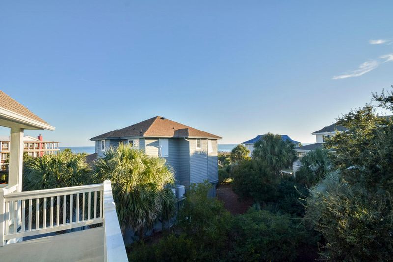 5 45th Ave, Isle Of Palms, SC 29451