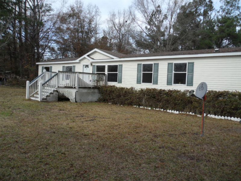 760 Nancys Pl, Ridgeville, SC 29472
