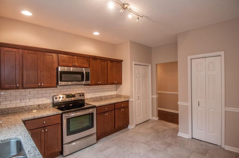 9010 Delancey Cir, North Charleston, SC 29406
