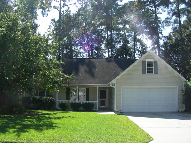 8661 Hickory Creek Ln, North Charleston, SC 29420