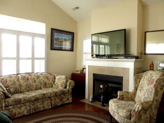 202 Village Stone Cir, Summerville, SC 29483