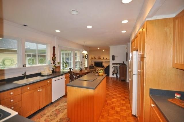 661 Dupre Ln, Mount Pleasant, SC 29464