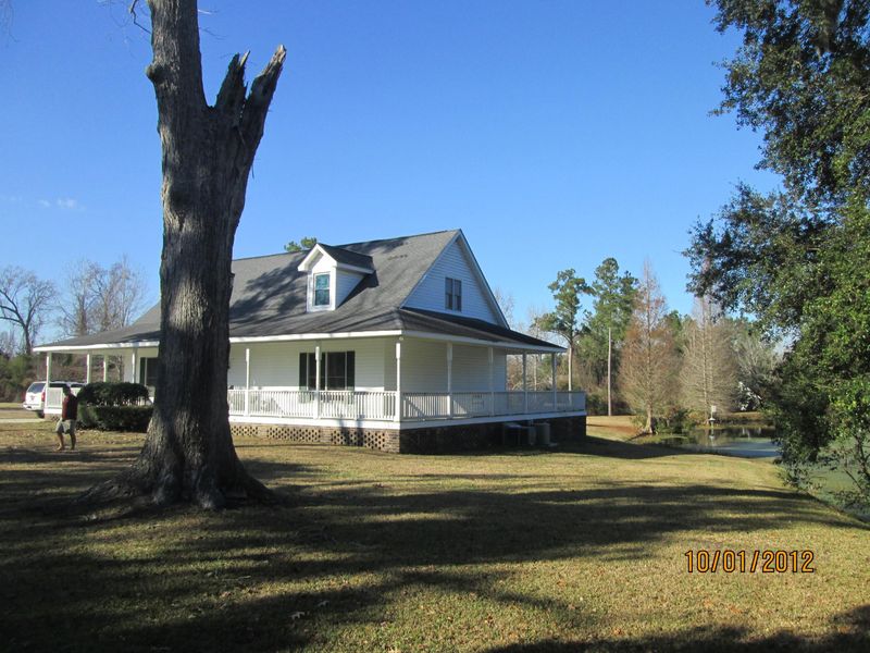 350 Avenue Of Oaks, Moncks Corner, SC 29461