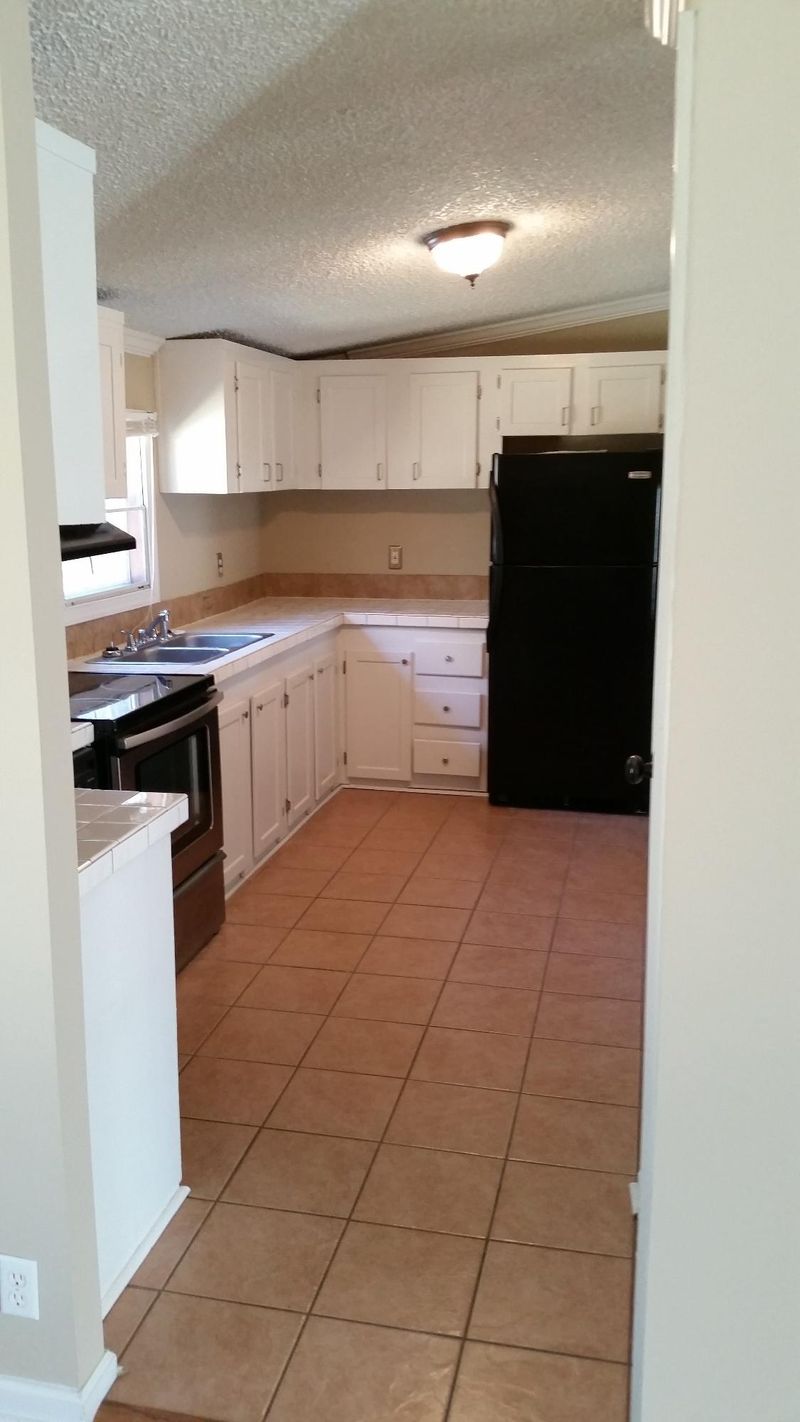 135 Center St, Summerville, SC 29483