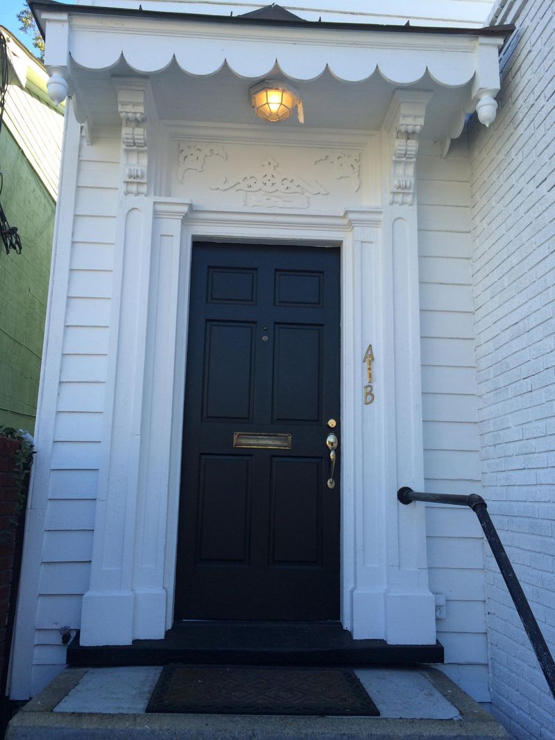 121 Spring St, Charleston, SC 29403