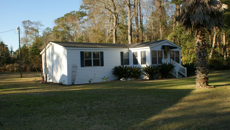 9890 Randall Rd, Mcclellanville, SC 29458