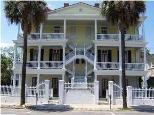 212 Calhoun St #B, Charleston, SC 29401