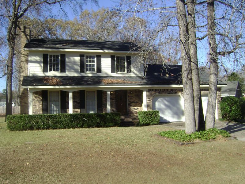2208 Ambassador Ln, Charleston, SC 29414