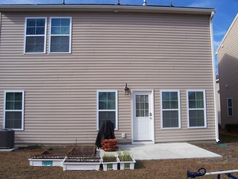 1416 Oldenburg Dr, Awendaw, SC 29429