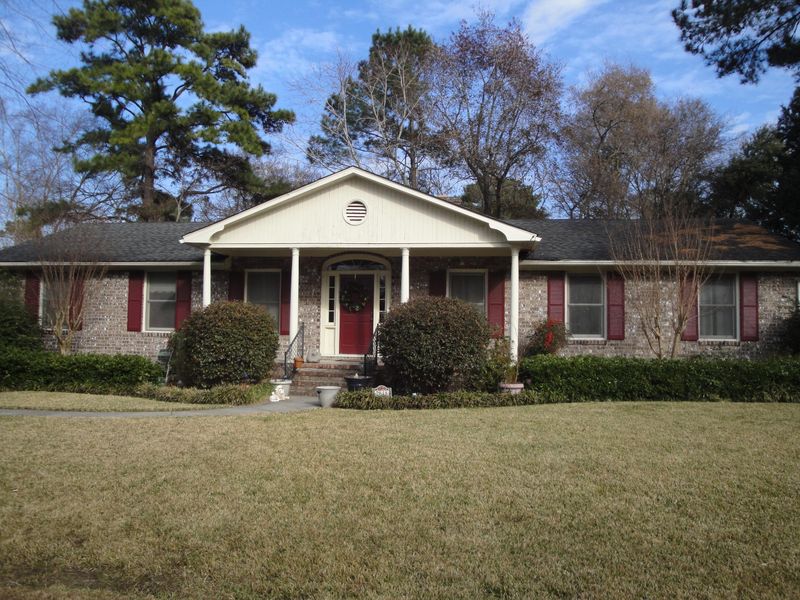 2848 Palmer Dr, Charleston, SC 29414