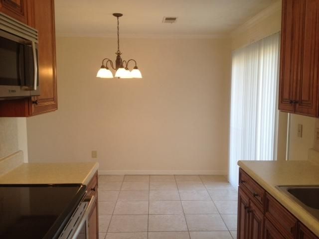 107 Carriage Ct, Summerville, SC 29483