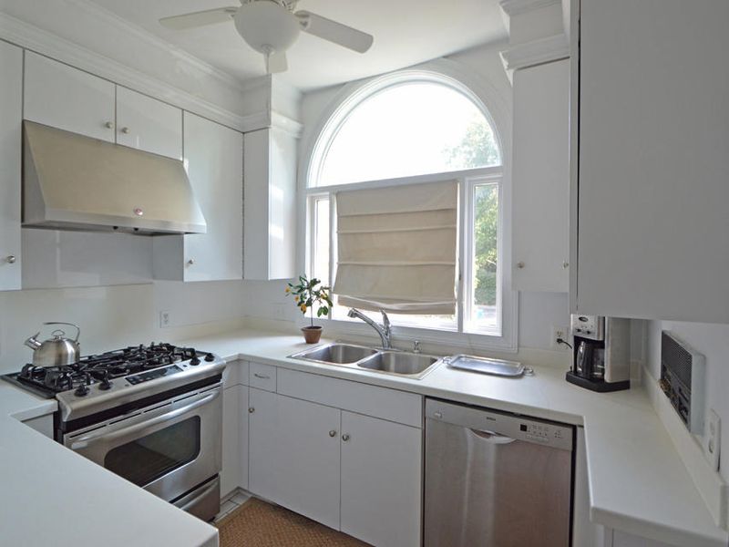 25 Wraggborough Ln, Charleston, SC 29403