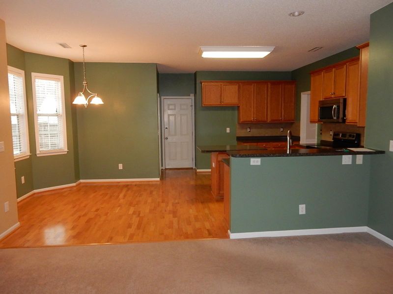 131 Summer Trace Dr, Summerville, SC 29485