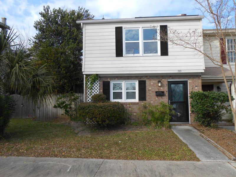 729 Ralston Ct, Mount Pleasant, SC 29464