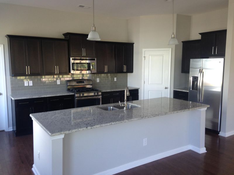 1407 Talon Way, Hanahan, SC 29410