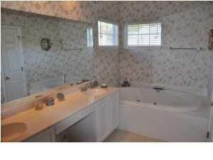 1400 Lakecrest Ct, Mount Pleasant, SC 29466