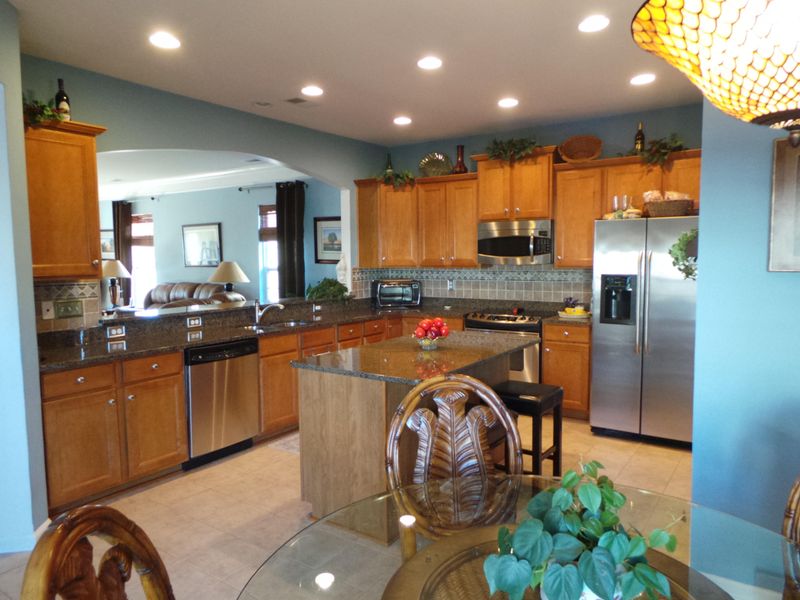 102 Schooner Bend Ave, Summerville, SC 29483
