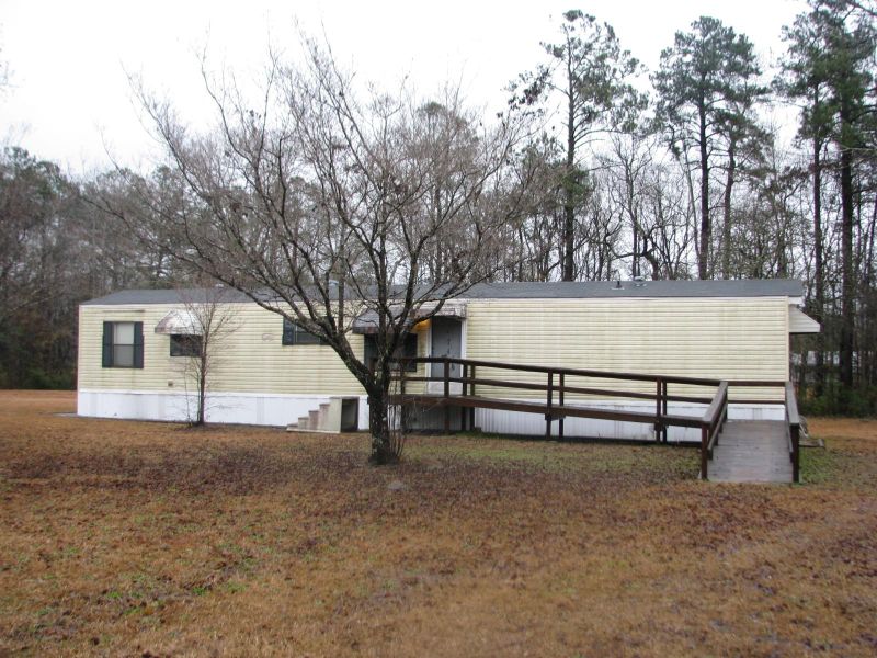 214 Hickory Hill Dr, Moncks Corner, SC 29461