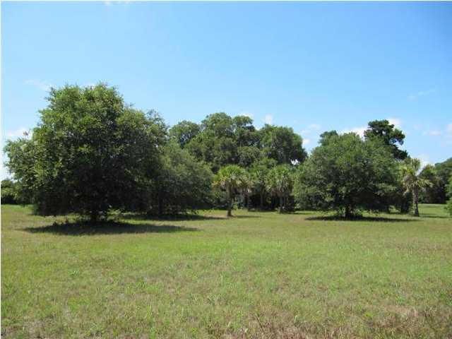2 Anchor Watch Dr, Wadmalaw Island, SC 29487
