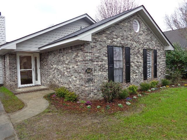 1020 Tj Ln, Summerville, SC 29483