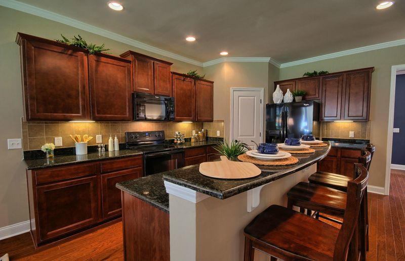 3067 Memorial Dr, Charleston, SC 29414