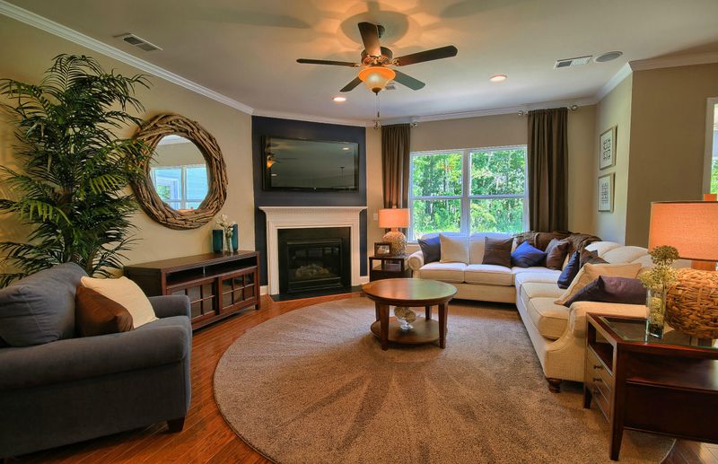 3067 Memorial Dr, Charleston, SC 29414