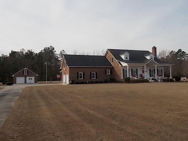 349 Duncan Chapel Rd, Harleyville, SC 29448