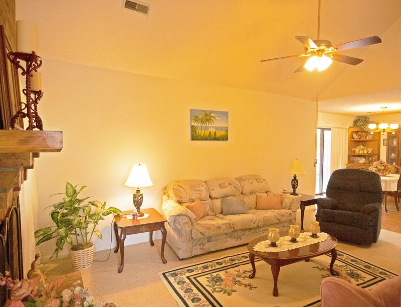 7752 Oldridge Rd, North Charleston, SC 29418