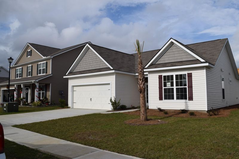7736 Haywood St, North Charleston, SC 29418