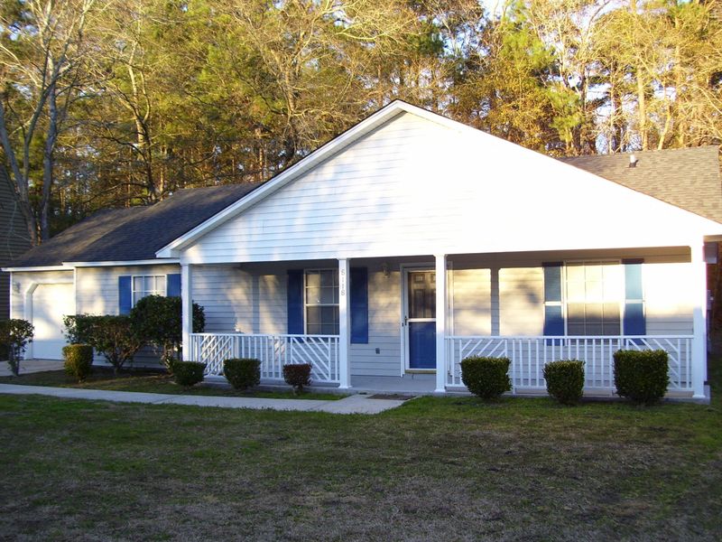 8118 N Ridgebrook Dr, North Charleston, SC 29420
