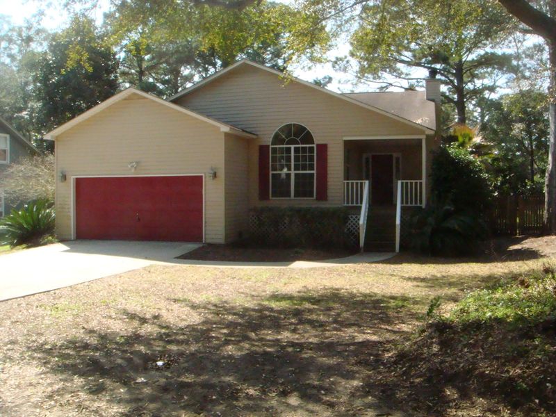 5 S Held Cir, Charleston, SC 29412