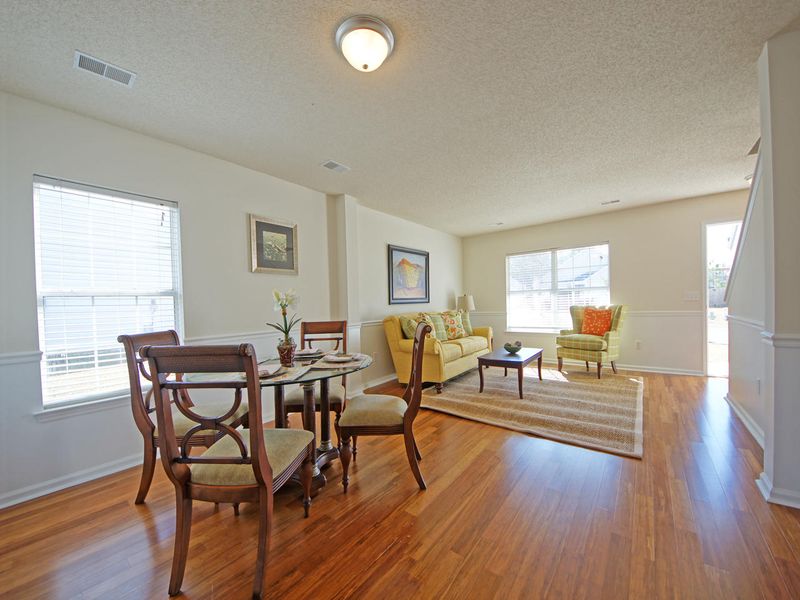 126 Tyron Rd, Summerville, SC 29483