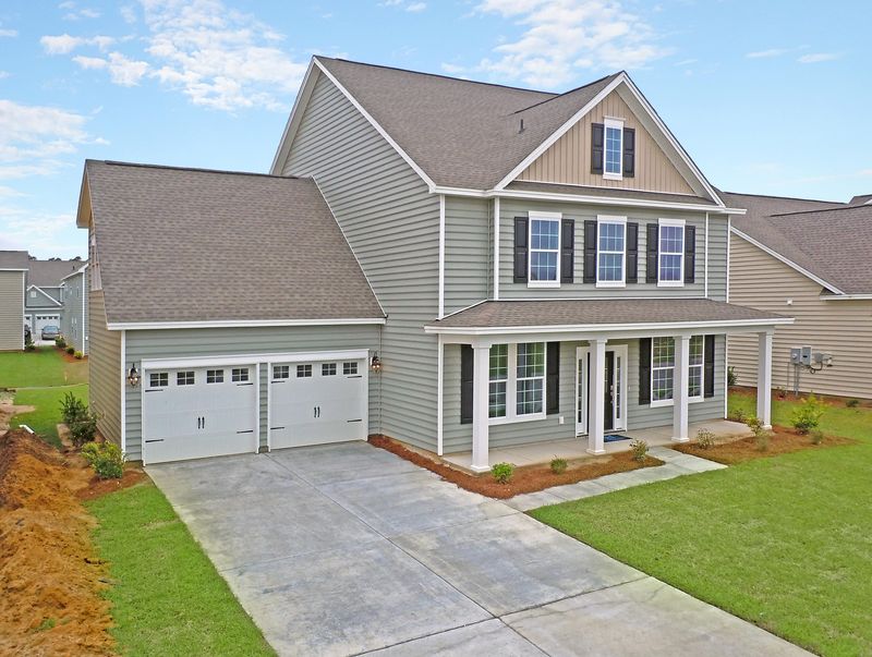 636 Silver Moss Dr, Moncks Corner, SC 29461