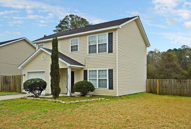 2759 Lacy St, North Charleston, SC 29406