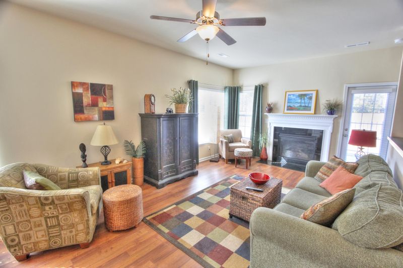 702 Savannah River Dr, Summerville, SC 29485