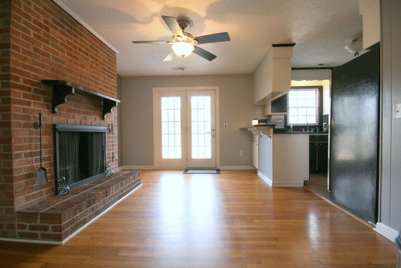 128 Ellen Dr, Goose Creek, SC 29445