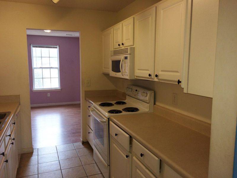 8033 Vermont Rd, North Charleston, SC 29418