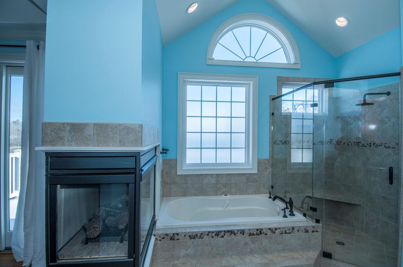 113 Catfish Landing Cir, Bonneau, SC 29431