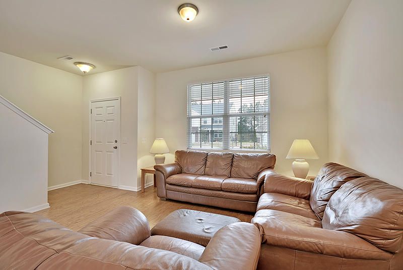 326 Deep River Rd, Summerville, SC 29483