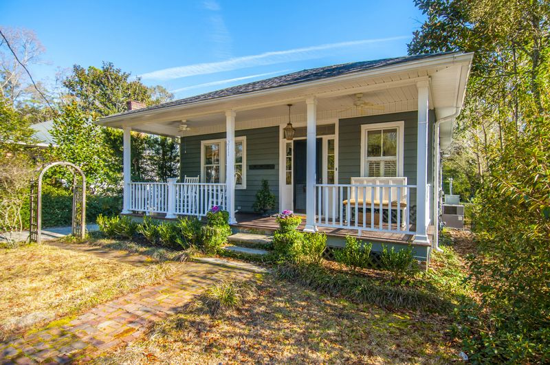 211 S Laurel St, Summerville, SC 29483