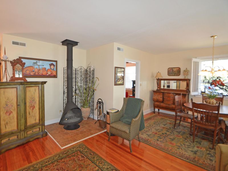 604 Saint Andrews Blvd, Charleston, SC 29407
