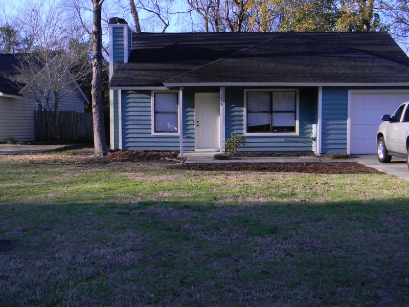 1299 Lake Mallard Blvd, Mount Pleasant, SC 29464