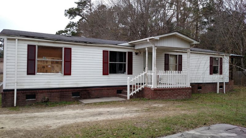 214 Decoy Ln, Moncks Corner, SC 29461