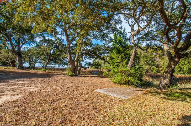 726 Clearview Dr, Charleston, SC 29412