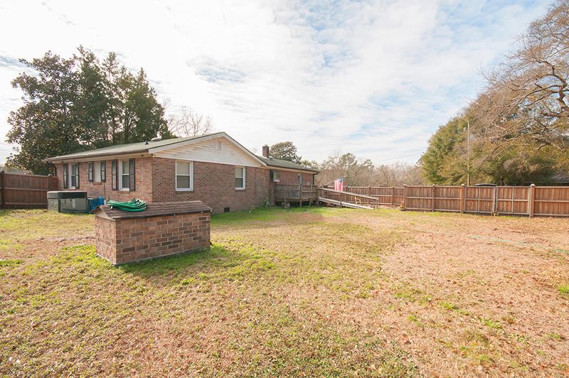 105 Hummingbird Ave, Ladson, SC 29456