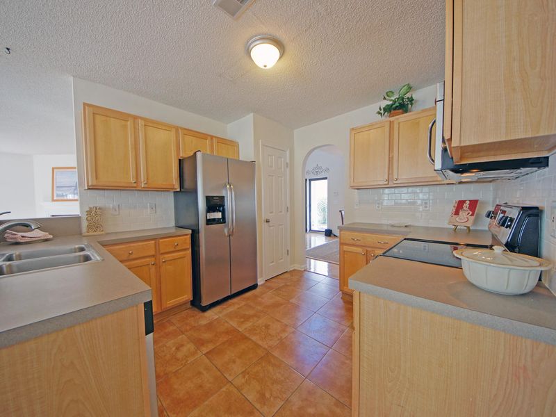 521 Beverly Dr, Summerville, SC 29485