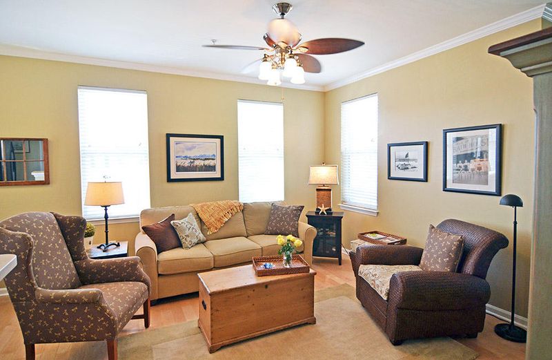 1225 Blakeway St #402, Charleston, SC 29492