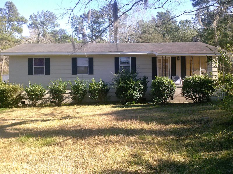 498 Pond Rd, Goose Creek, SC 29445