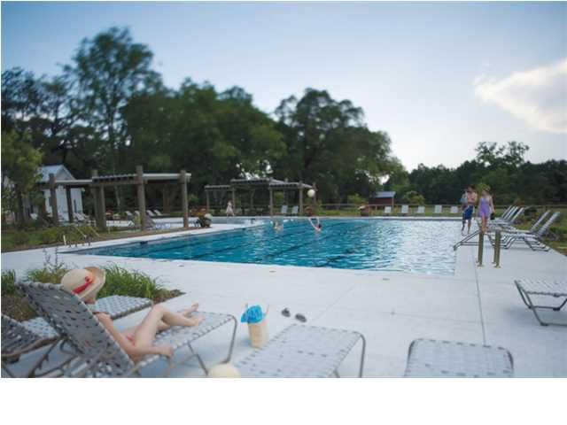 101 Green Grass Rd Dr, Summerville, SC 29483