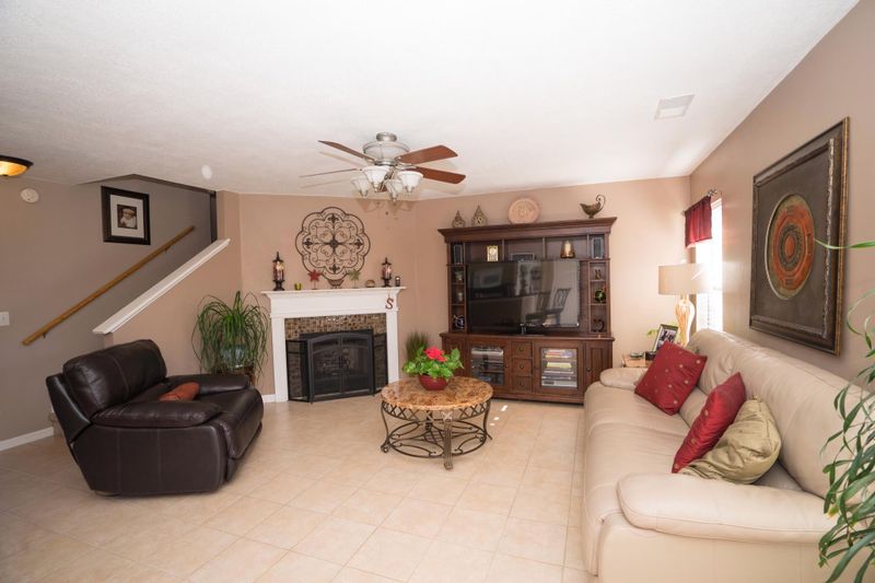 129 Blue Jasmine Ln, Summerville, SC 29483